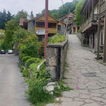 Petit Dilijan Bed & Breakfast エクステリア 写真