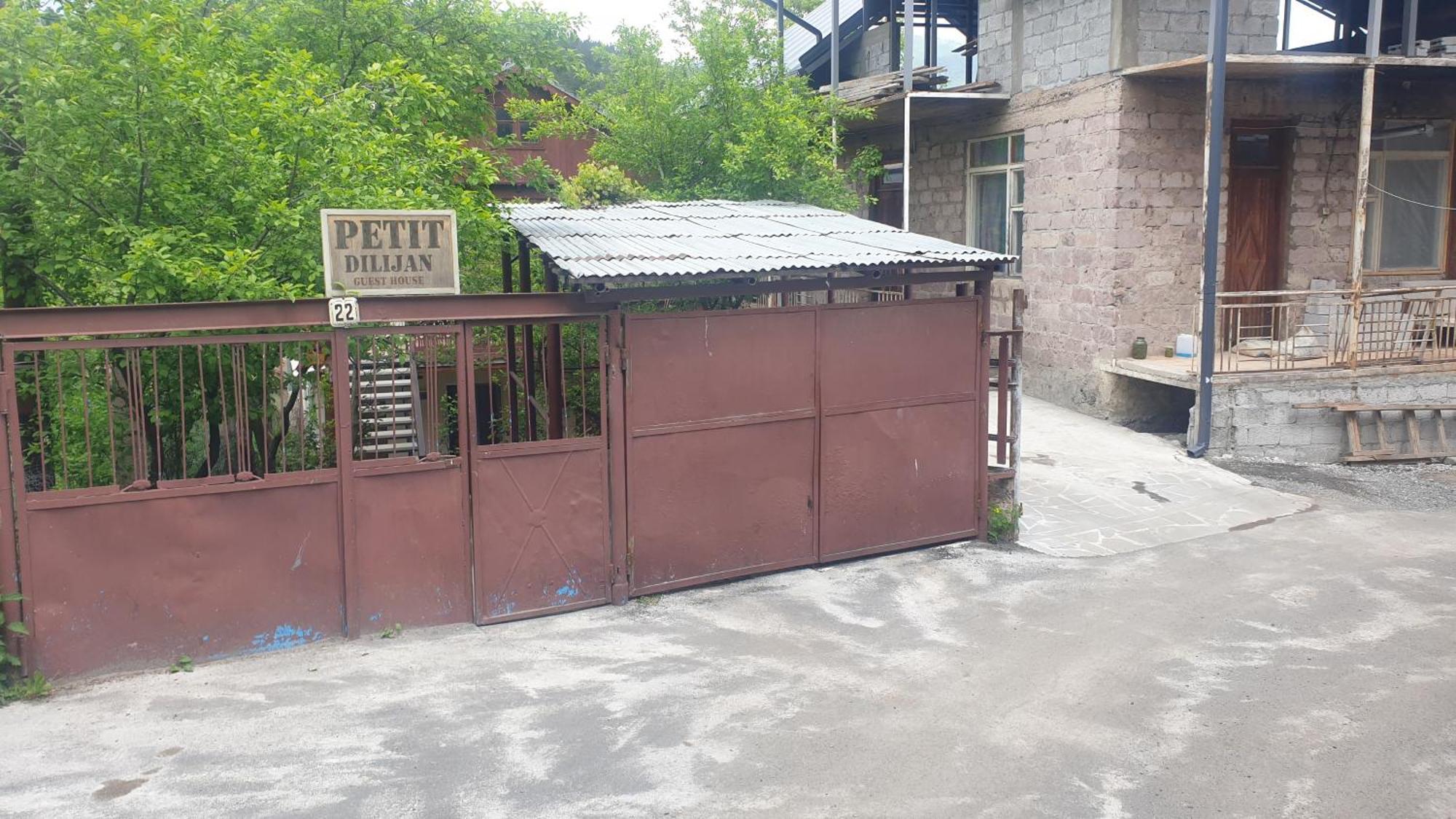 Petit Dilijan Bed & Breakfast 部屋 写真