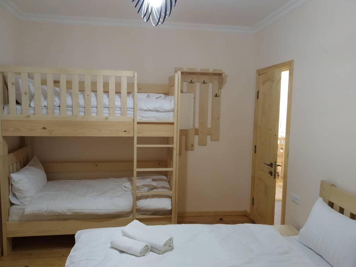 Petit Dilijan Bed & Breakfast エクステリア 写真