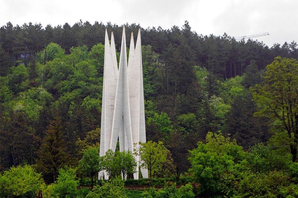 Petit Dilijan Bed & Breakfast エクステリア 写真