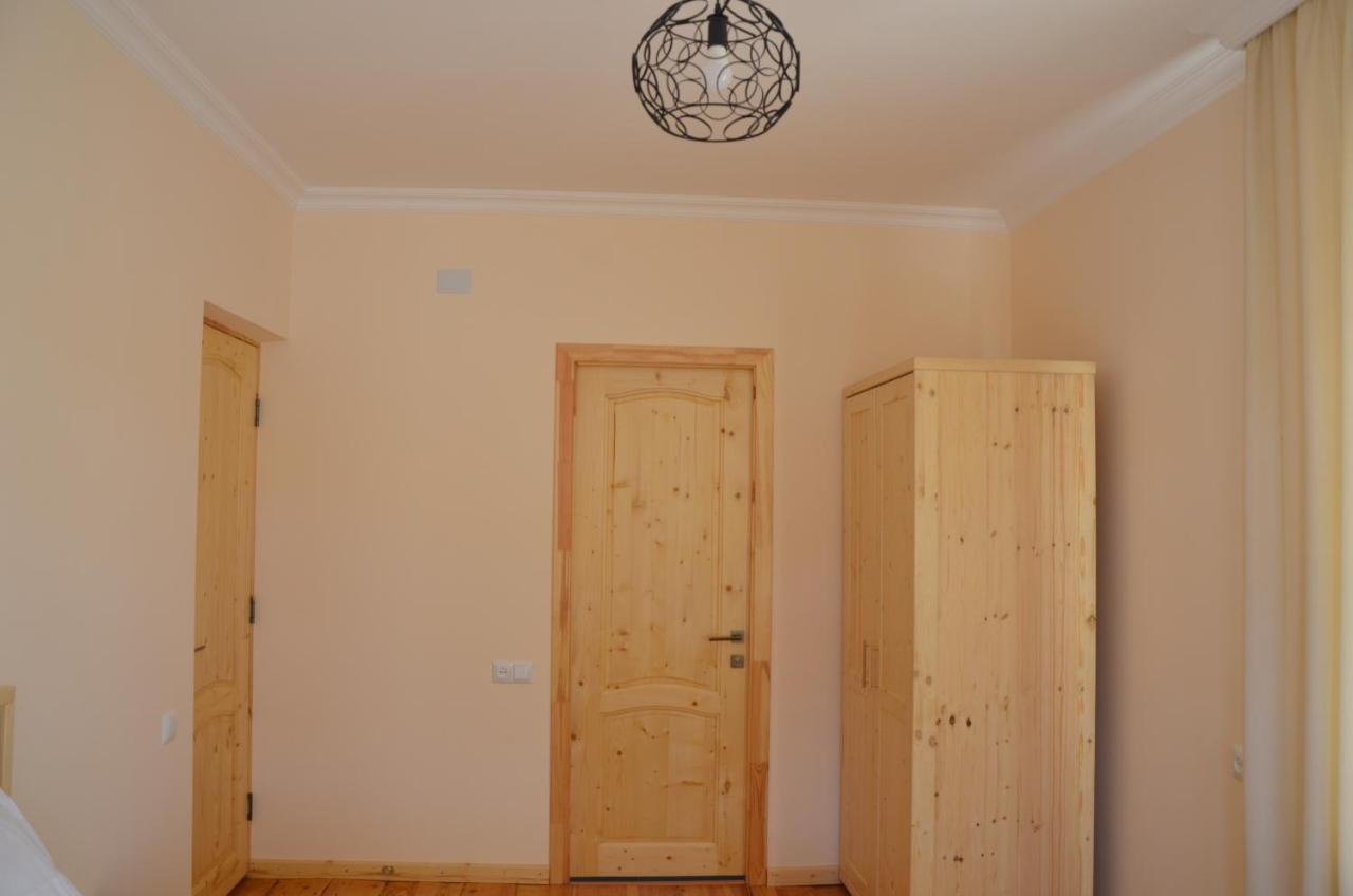 Petit Dilijan Bed & Breakfast エクステリア 写真